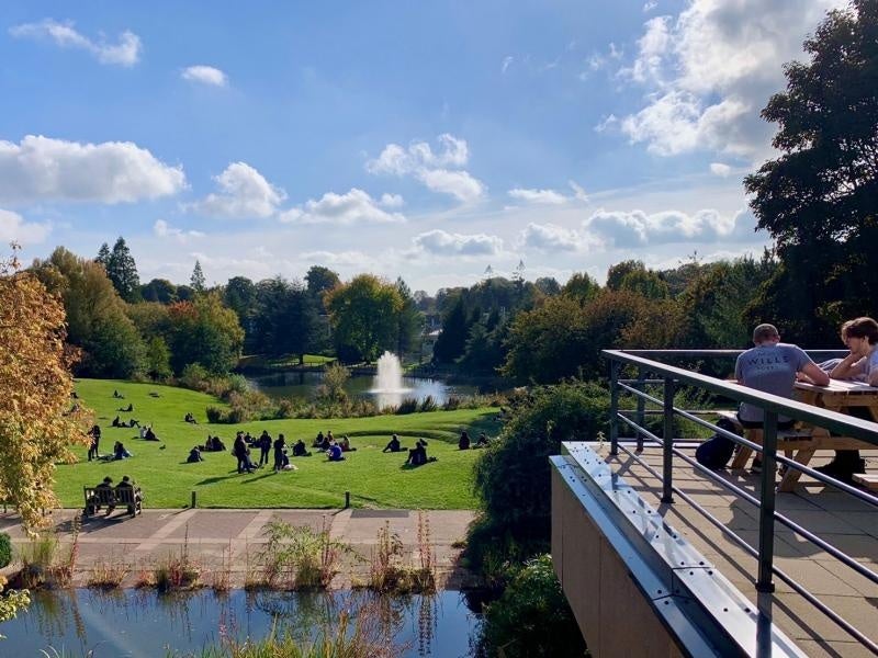 英国・バース大学