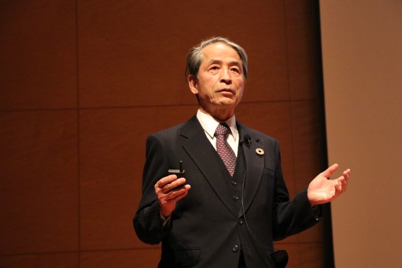 槇野学長による講演