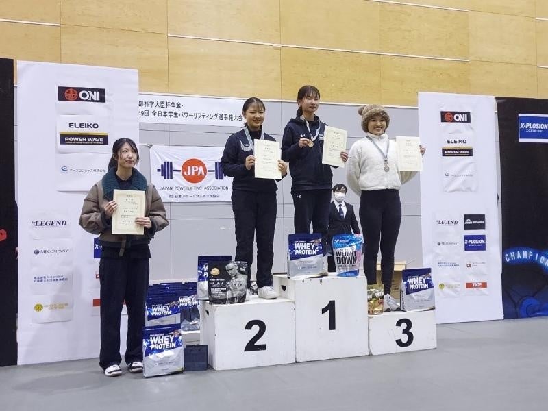 表彰式の様子（女子52㎏級）