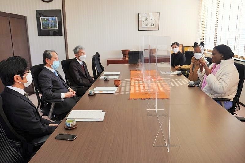 表敬訪問の様子