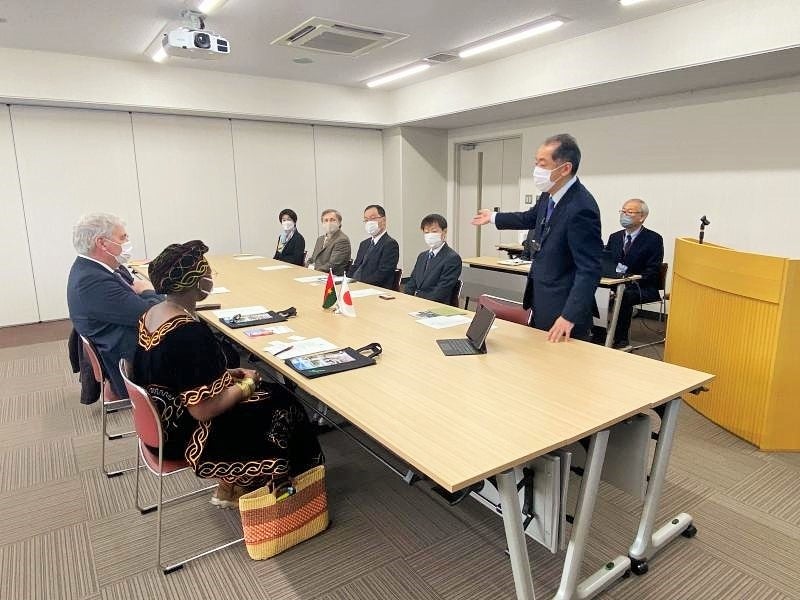 岡山大学資源植物科学研究所（倉敷）訪問の様子