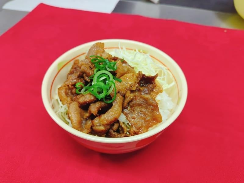 限定メニュー「スタミナ豚丼」