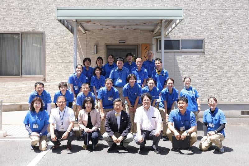 学長・理事との記念写真2