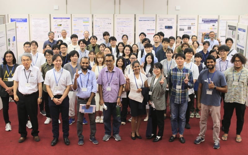 報告会の集合写真