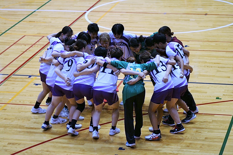 試合前の円陣の様子