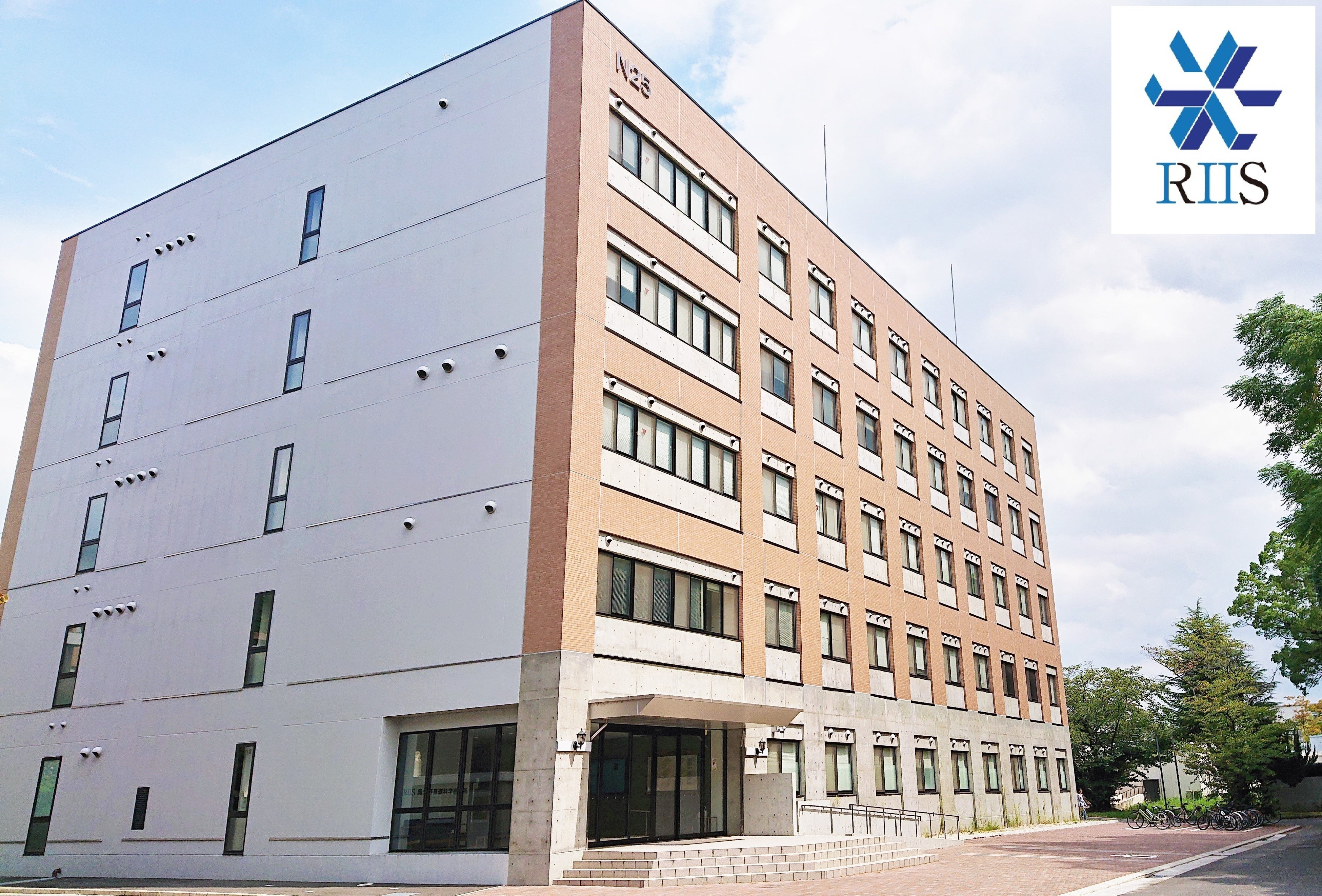岡山大学】文部科学省池田一郎課長と経済産業省橋詰忠昭室長補佐