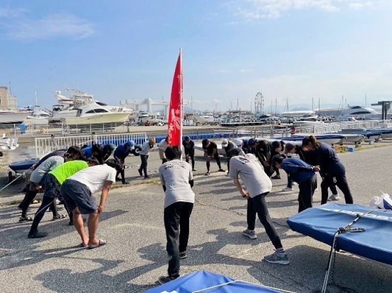 レース前の円陣