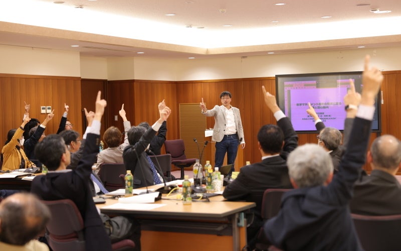 田中副学長の講義「アイスブレイクの様子」