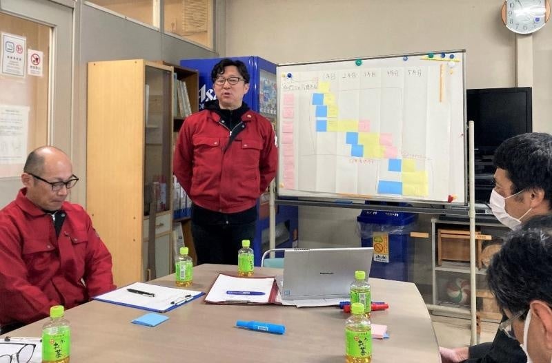 できあがったビジョン・ロードマップについての今後の意気込みを話す堀口社長