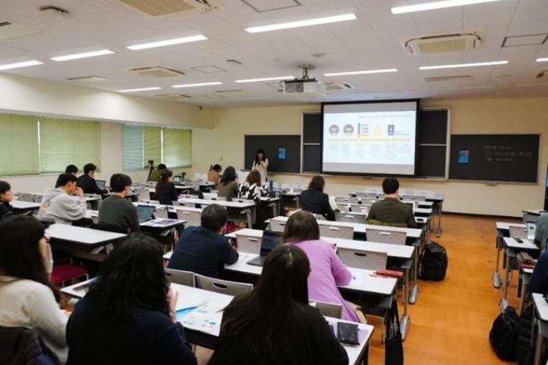 モンゴル国立教育大学・Uuriintuya学部長の講演