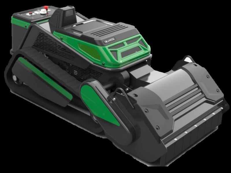 オカネツ工業株式会社が開発したラジコン型草刈り機