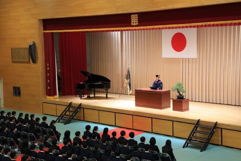 中学校の入学式の様子