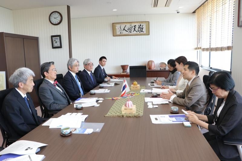 表敬訪問の様子