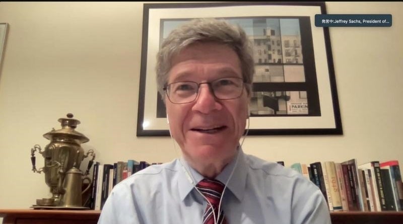 SDSNディレクターのサックス教授