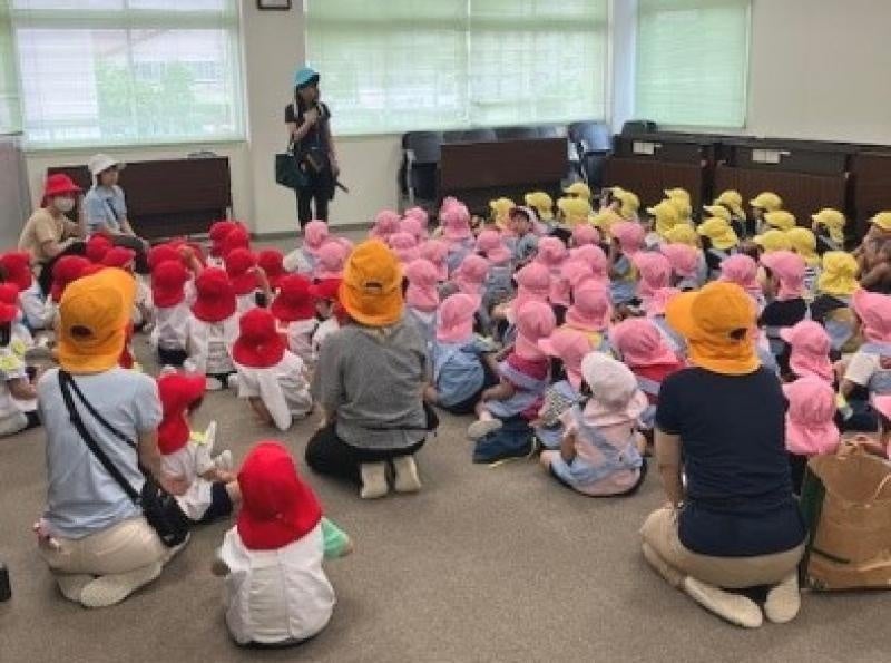 幼稚園児の避難の様子