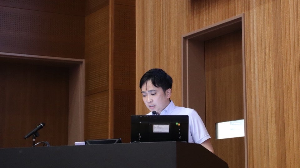 講演するマウントサイナイベスイスラエル病院の原田医師