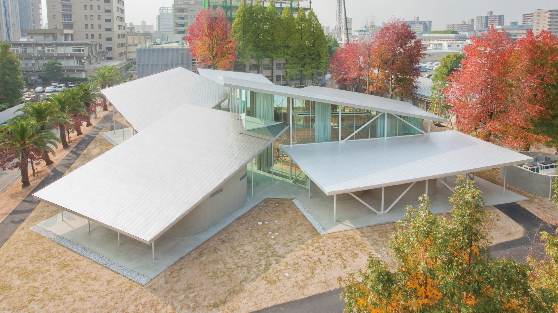 岡山大学鹿田キャンパス Junko fukutake Hall（岡山市北区）