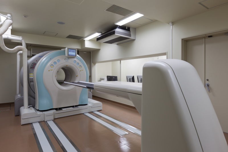 OMICに設置されている体外から標識薬剤の動態を観察するためのPETカメラ