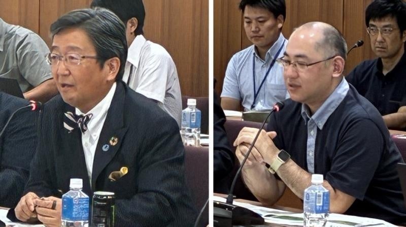 あいさつをする那須保友学長と取り組み状況について説明する事業責任者の佐藤法仁副理事・副学長・上級URA(右)