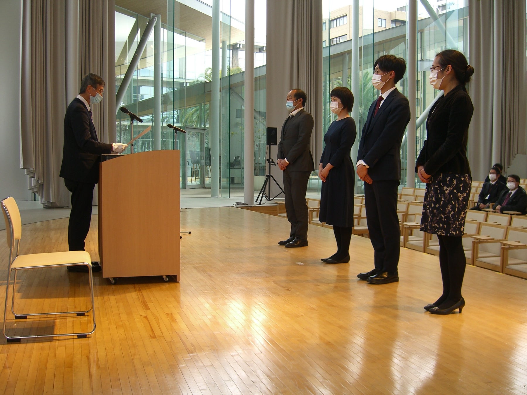 歯学部専門科目「介護施設を用いたPBL演習」担当教員グループへの授与