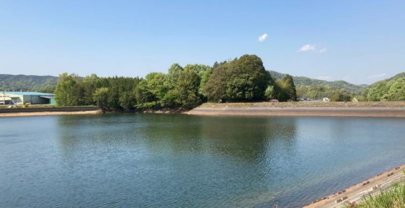 鳥取上高塚古墳（岡山県赤磐市）