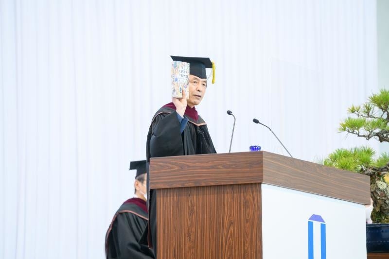 槇野学長による式辞