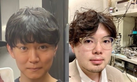 橋本龍季大学院生と鈴木弘朗助教（右）