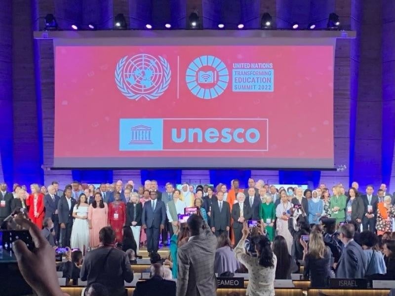 各国大臣らとの開会式の様子