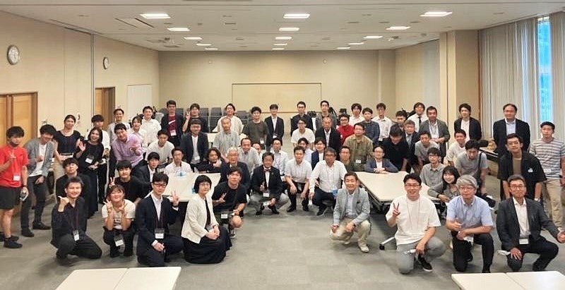 交流会参加者の集合写真