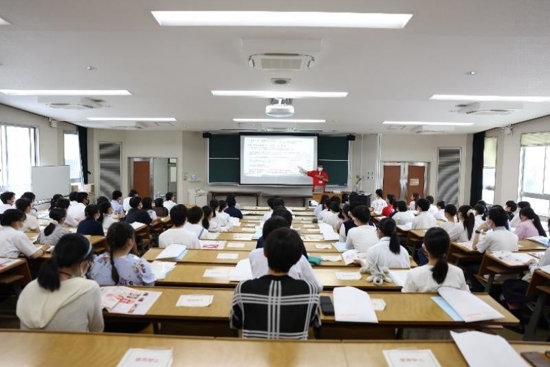多くの参加者が訪れた説明会場