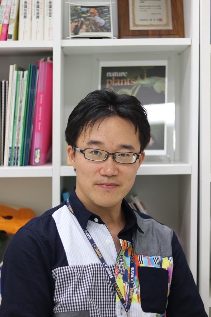 赤木剛士研究教授