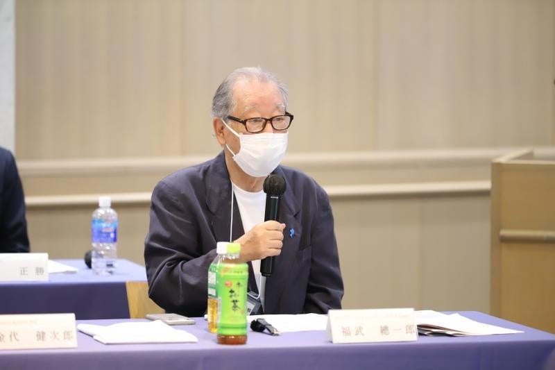 所感を述べる　株式会社ベネッセホールディングス　福武總一郞名誉顧問