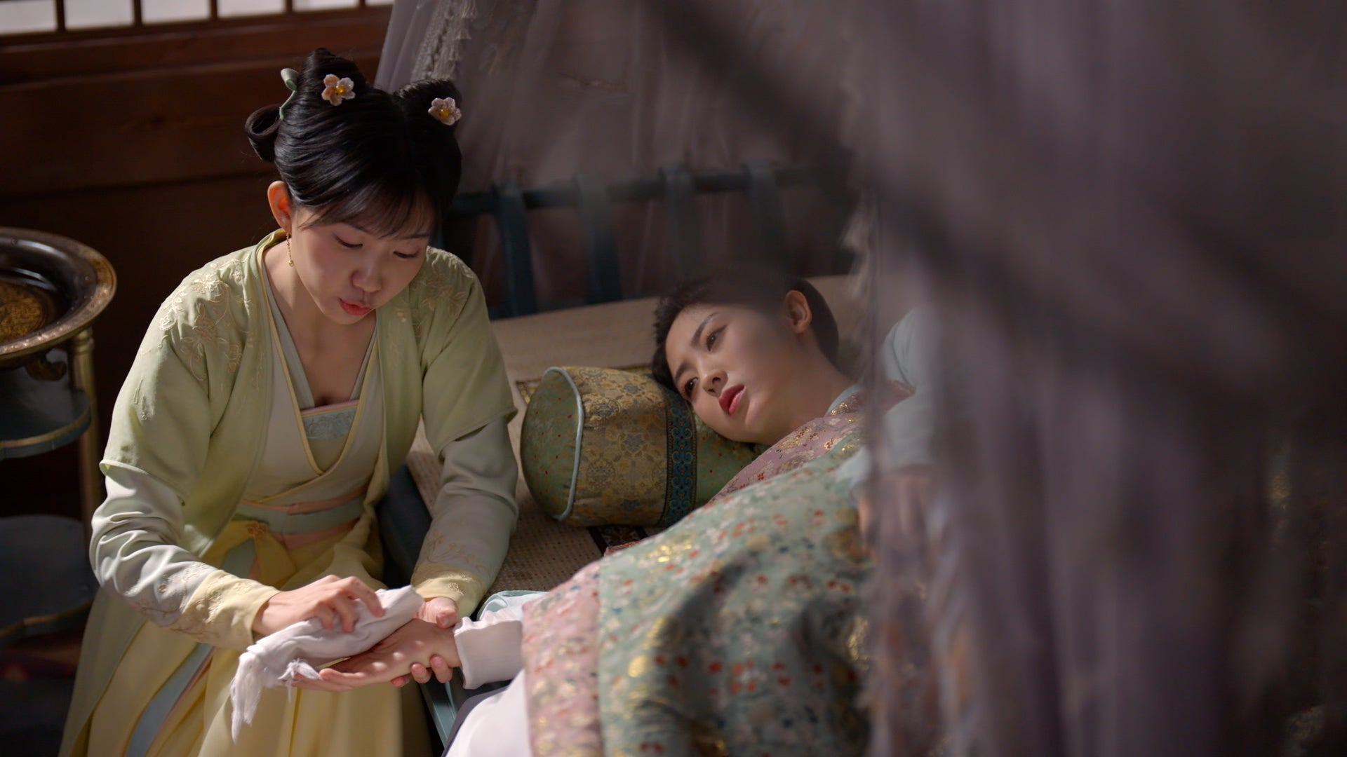 『覆流年 復讐の王妃と絶えざる愛』　©2022 China Huace Global Media Co., Ltd.