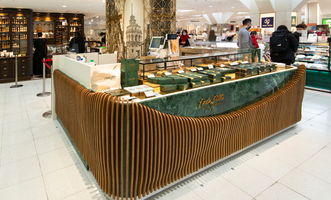 ナーディル・ギュル 松屋銀座店