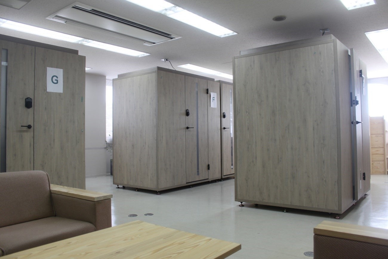 森ラボ３階には５台のワークブースを設置