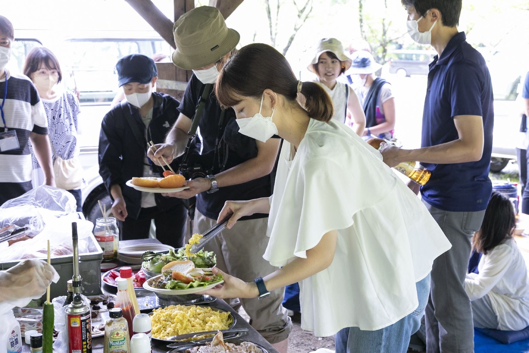 ランチは地元食材を使った「わくわくバーガー」