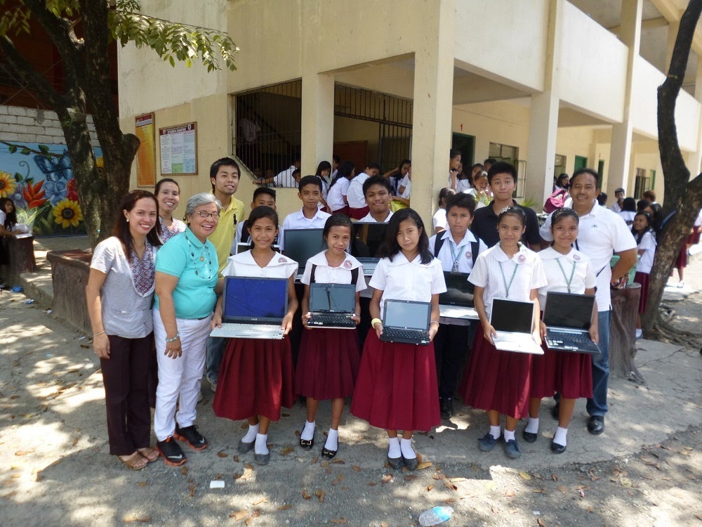 途上国へのPCの寄贈