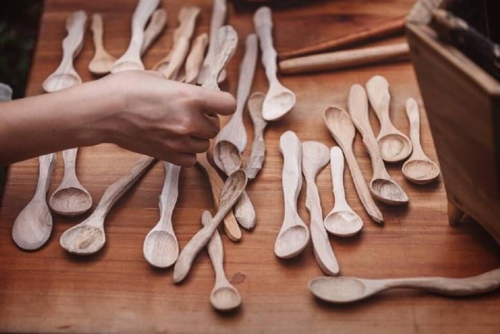 　森の木のスプーンづくりワークショップ