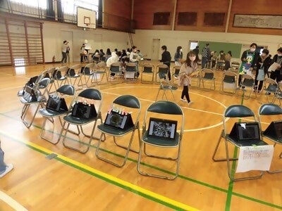 「サンサン野菜写真コンテスト」の様子