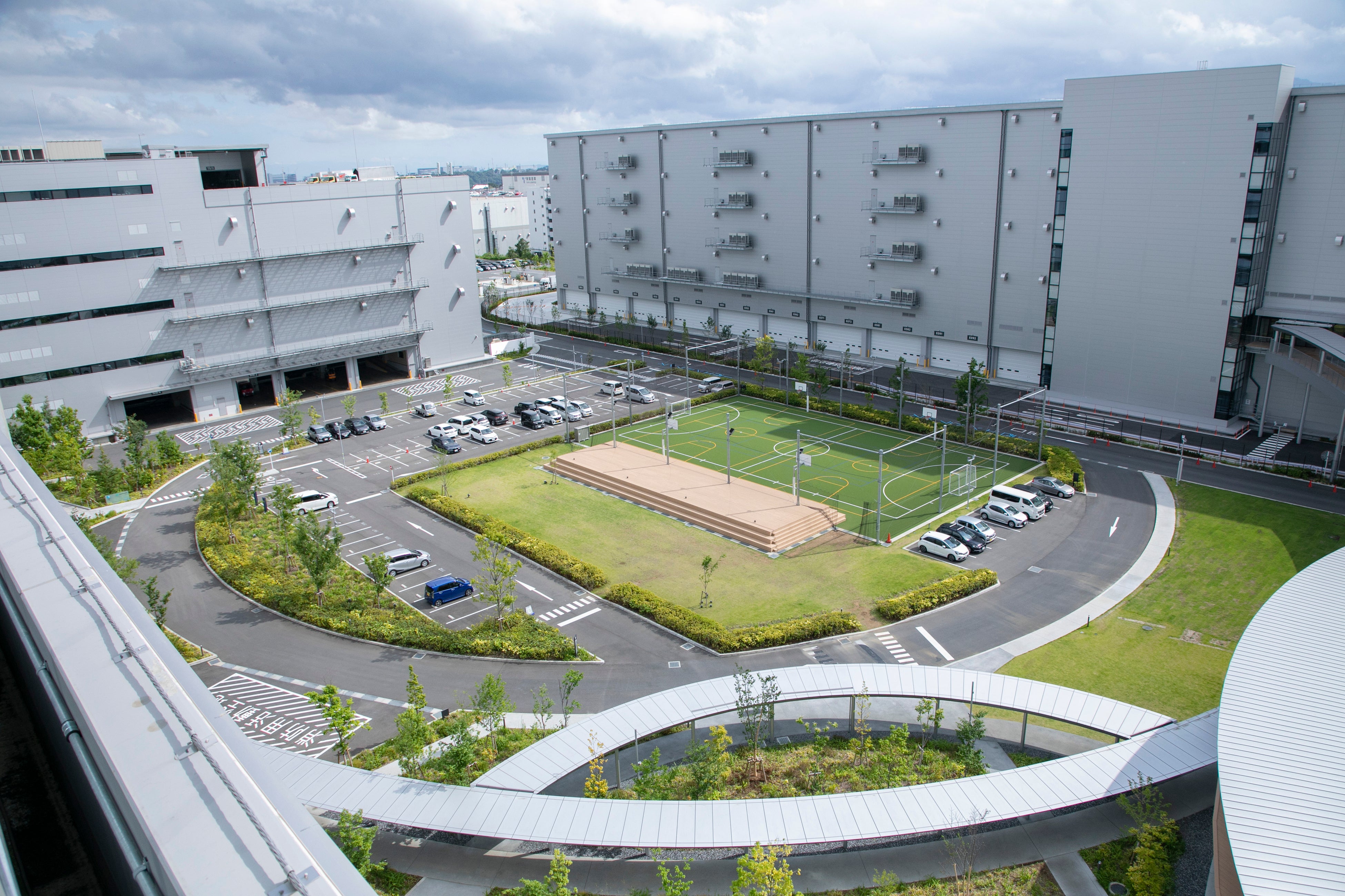 地域住民にも開放している広大な敷地