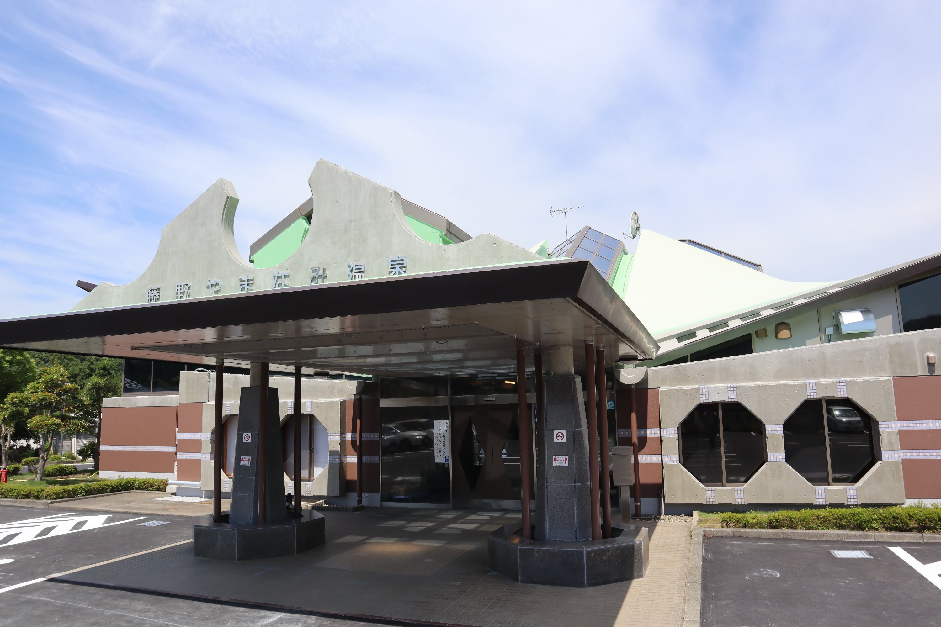 きれいに塗り直された外装