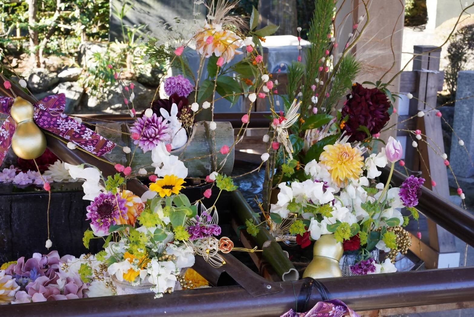 色とりどりの花が新年を彩ります