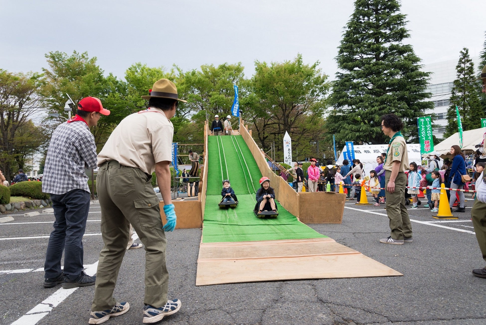 団体によるブース出展の様子