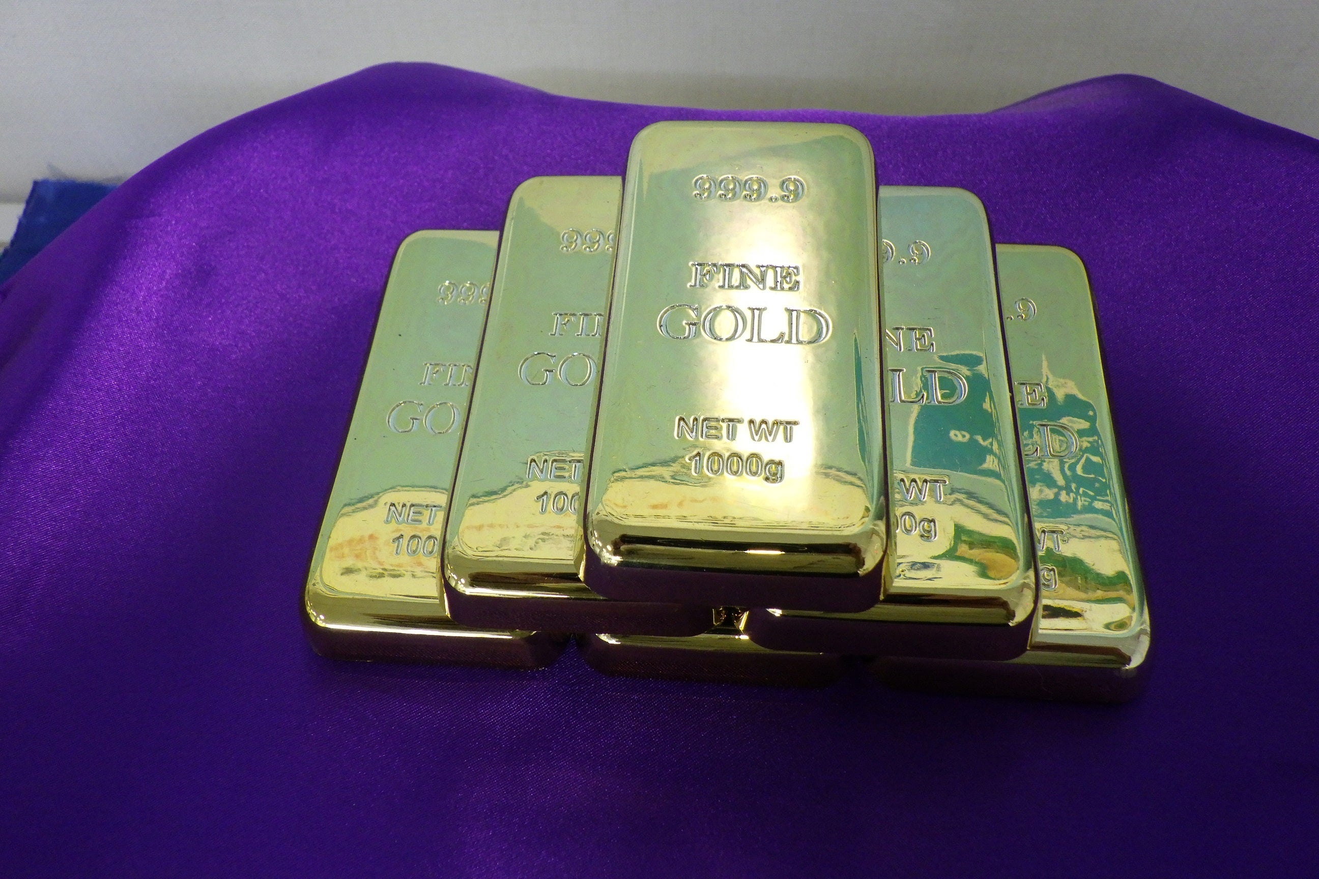 金のレプリカ（6g相当）