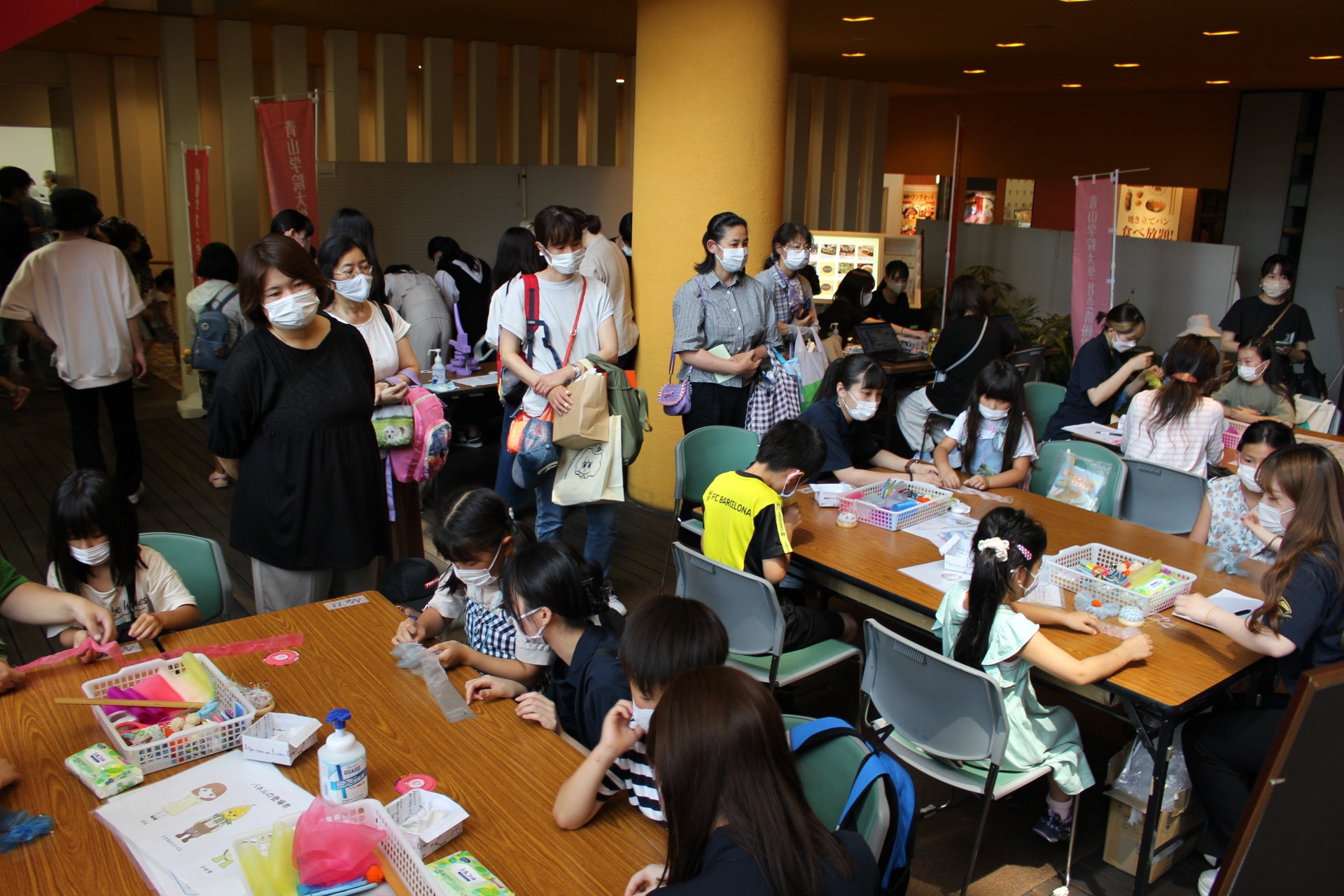 ポリ乳酸繊維布でコサージュ作り