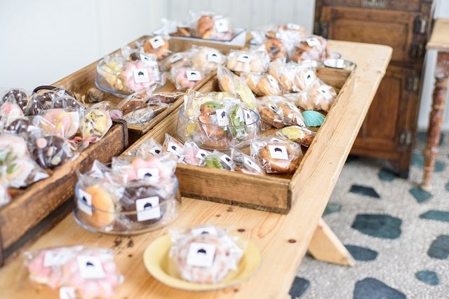 毎日生地から手作りするドーナツ