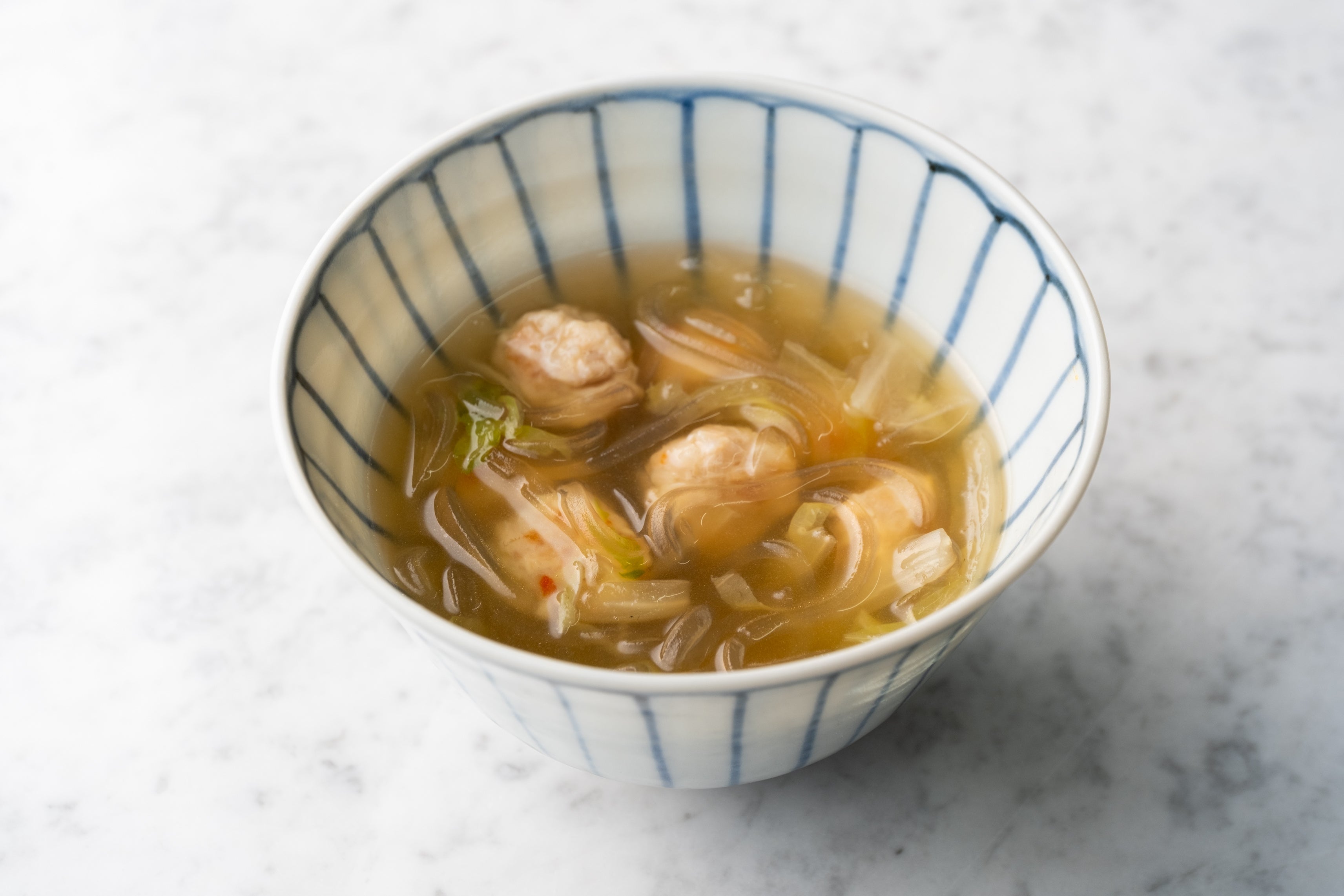 旨味たっぷり鶏団子と春雨