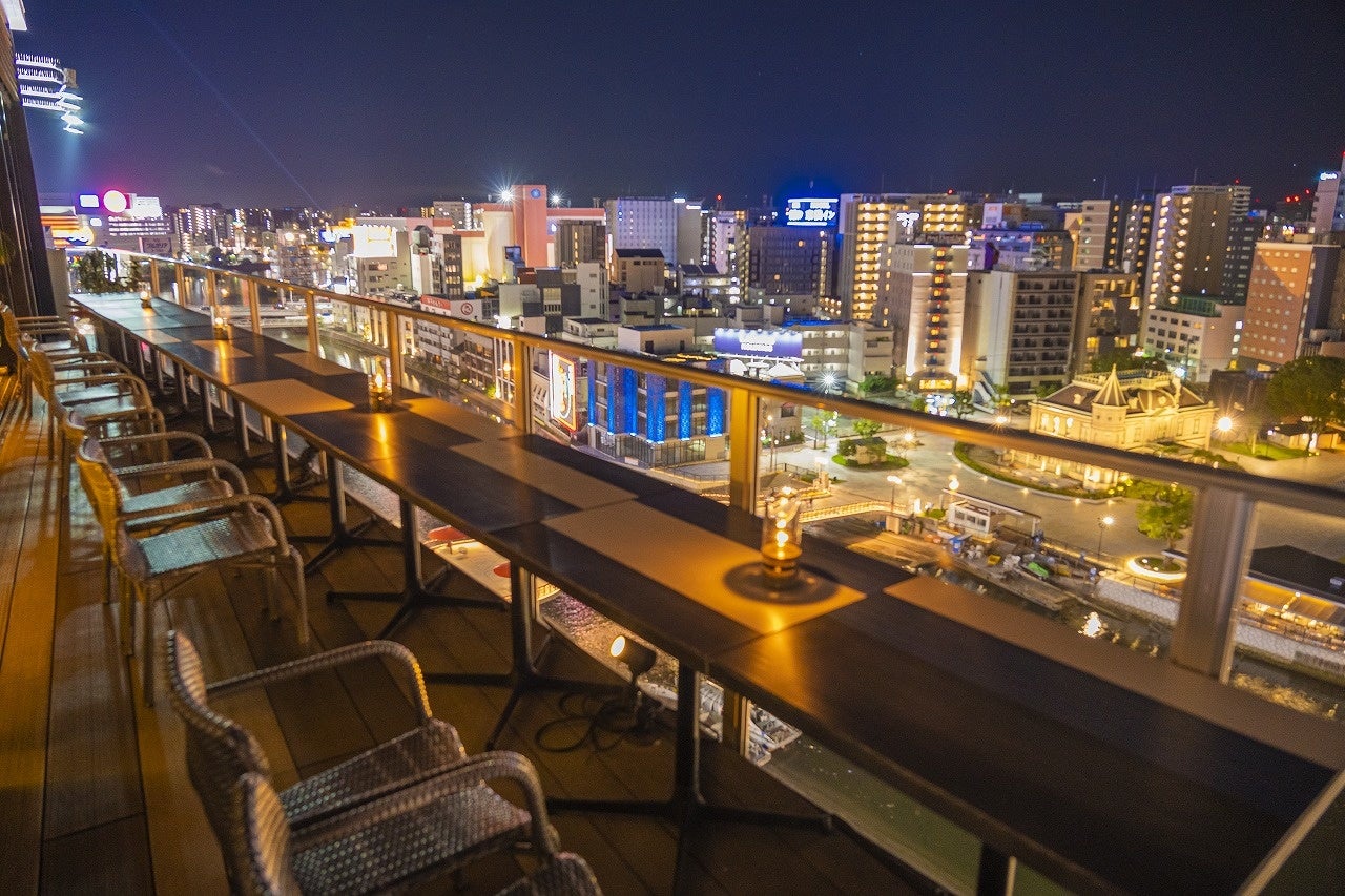 福岡中洲の夜景が一望できるテラスで ハイエンドな大人のビアガーデン がスタート Es Rooftop Garden Bagus Nakasu Ddホールディングスのプレスリリース 福岡中洲の夜景が一望できるテラスで ハイエンドな大人のビアガーデン がスタート Es Rooftop Garden Bagus Nakasu Ddホールディングスのプレスリリース