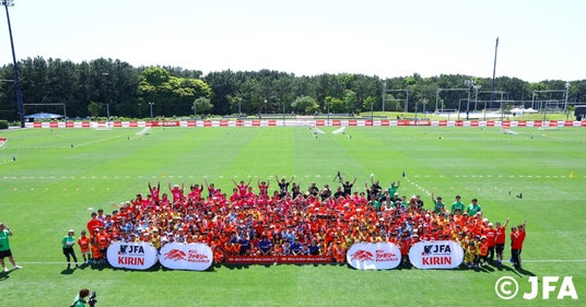 みんなでできる“ウォーキングフットボール”で、日本中を笑顔に。JFA×KIRIN共催「キリンファミリーチャレンジカップ2026 in大阪」を開催! みんなでできる“ウォーキングフットボール”で、日本中を笑顔に。JFA×KIRIN共催「キリンファミリーチャレンジカップ2026 in大阪」を開催!