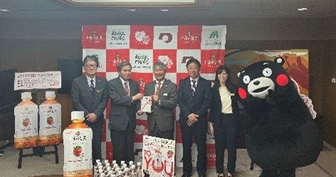 ©2010熊本県くまモン＜2024年2月「午後の紅茶」熊本県寄付金贈呈式＞ （撮影日：2024年2月19日）